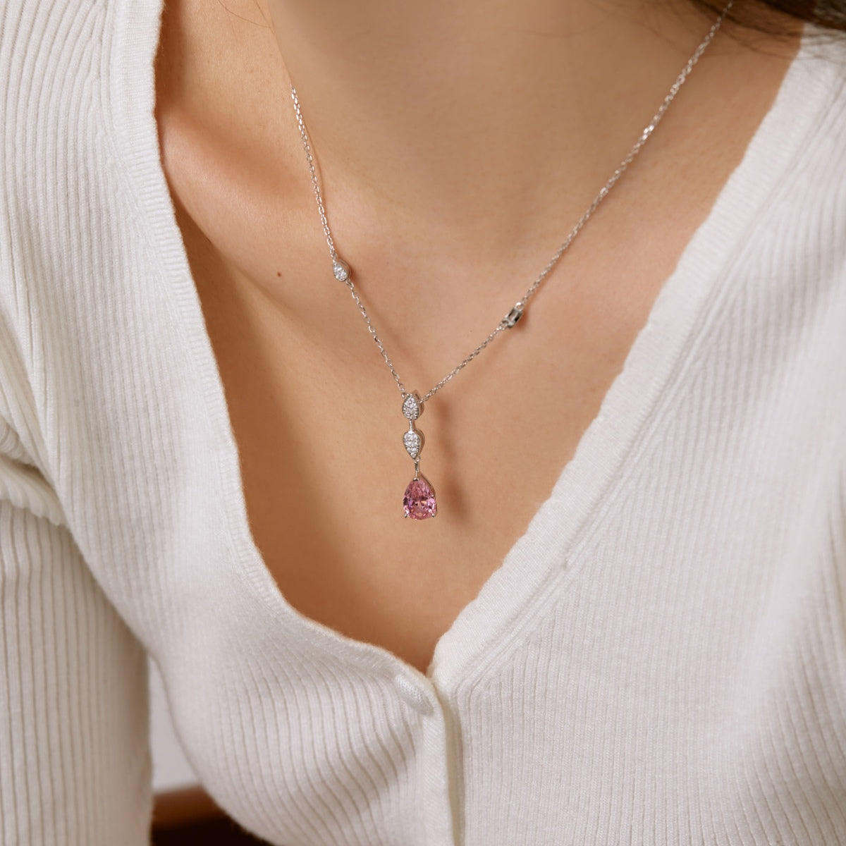 [LUXE]Dazzling Pear Cut Necklace