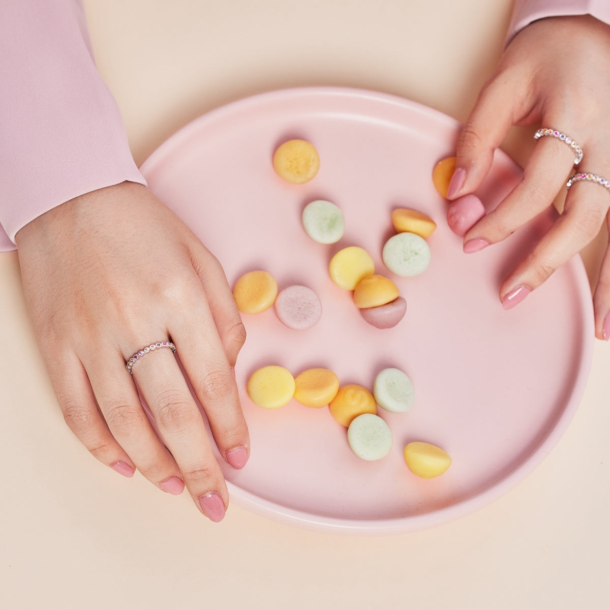 [LUXE]Unique Scintillating Round Cut Daily Ring