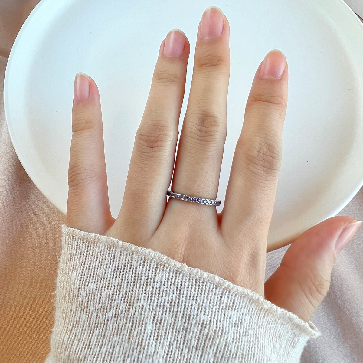 [LUXE]Delicate Sparkling Round Cut Daily Ring