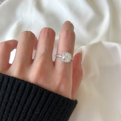 [LUXE]Dazzling Resplendent Round Cut Wedding Ring