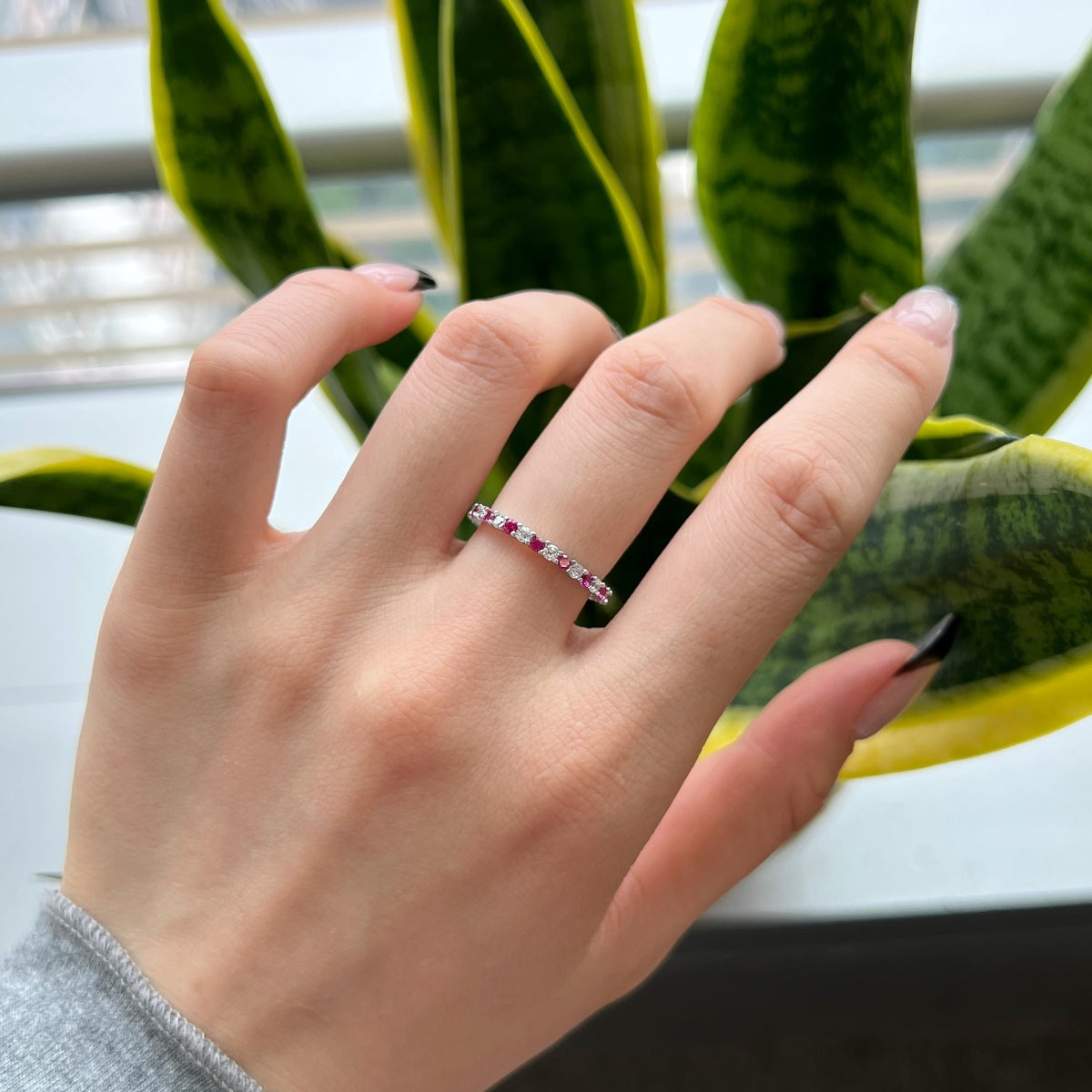 [LUXE]Exquisite Colorful Round Cut Tennis Ring