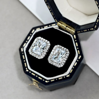 [LUXE]1.0 Carat Luxurious Dainty Emerald Cut Daily Earrings