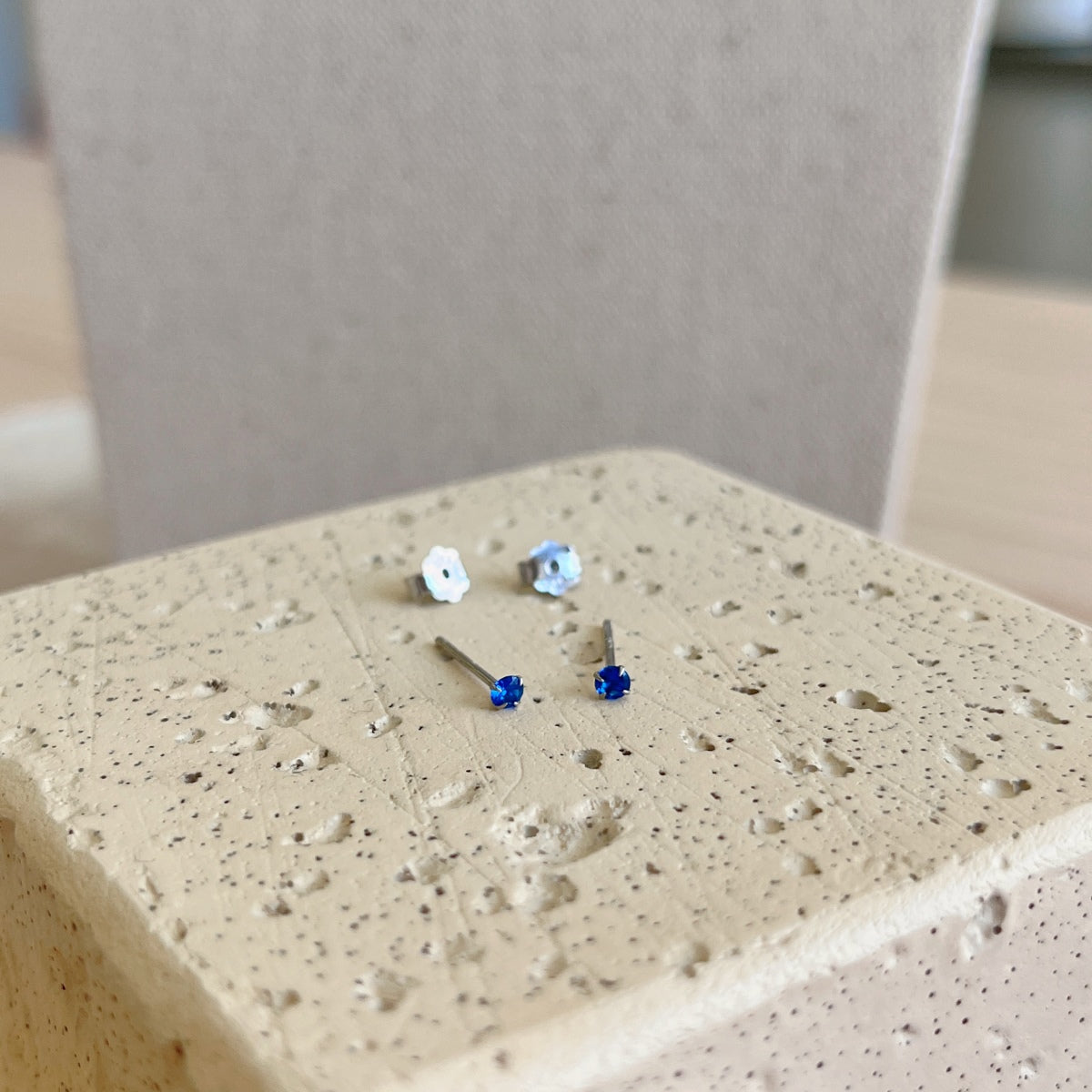 [LUXE]Delicate Solitaire Earrings