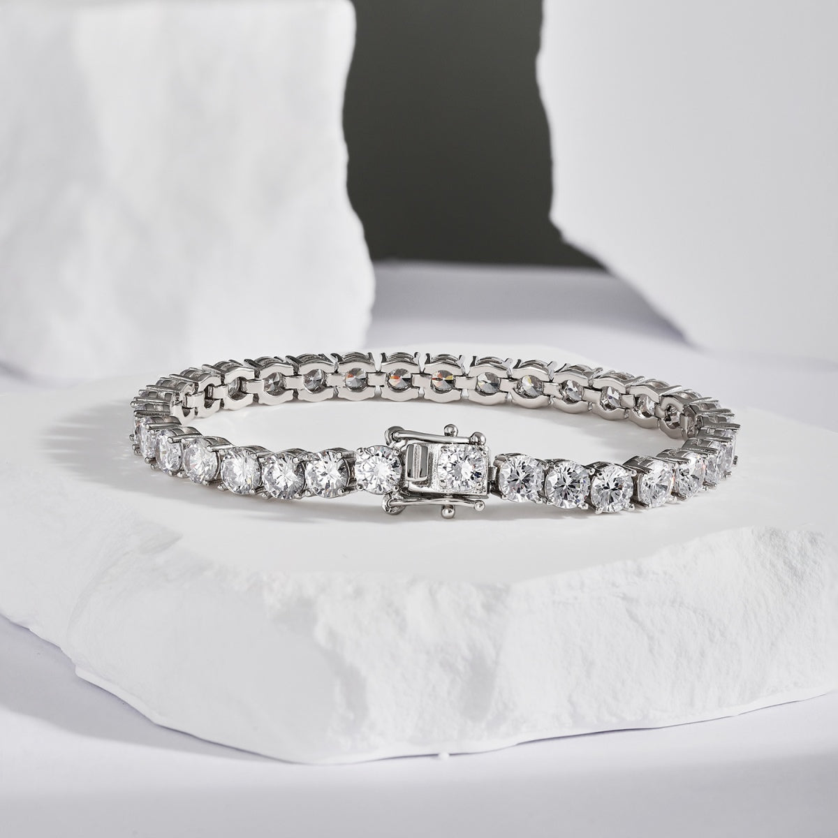 [LUXE]Ornate Sparkling Round Cut Wedding Bracelet