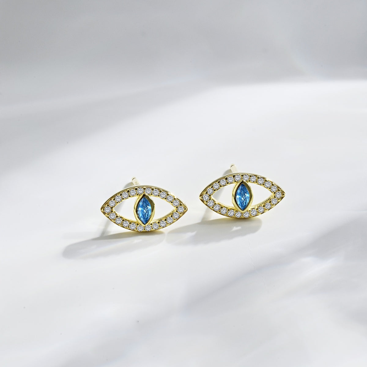 [LUXE]Blue Devil Eyes Hollow Stud Earrings