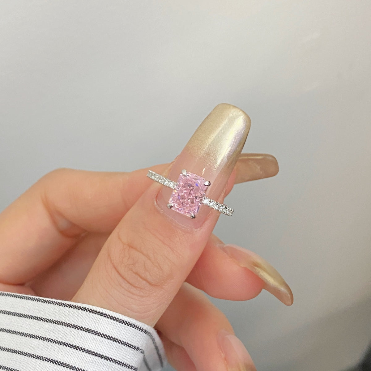 [LUXE]2.0 Carat Dazzling Sparkling Radiant Cut Party Ring