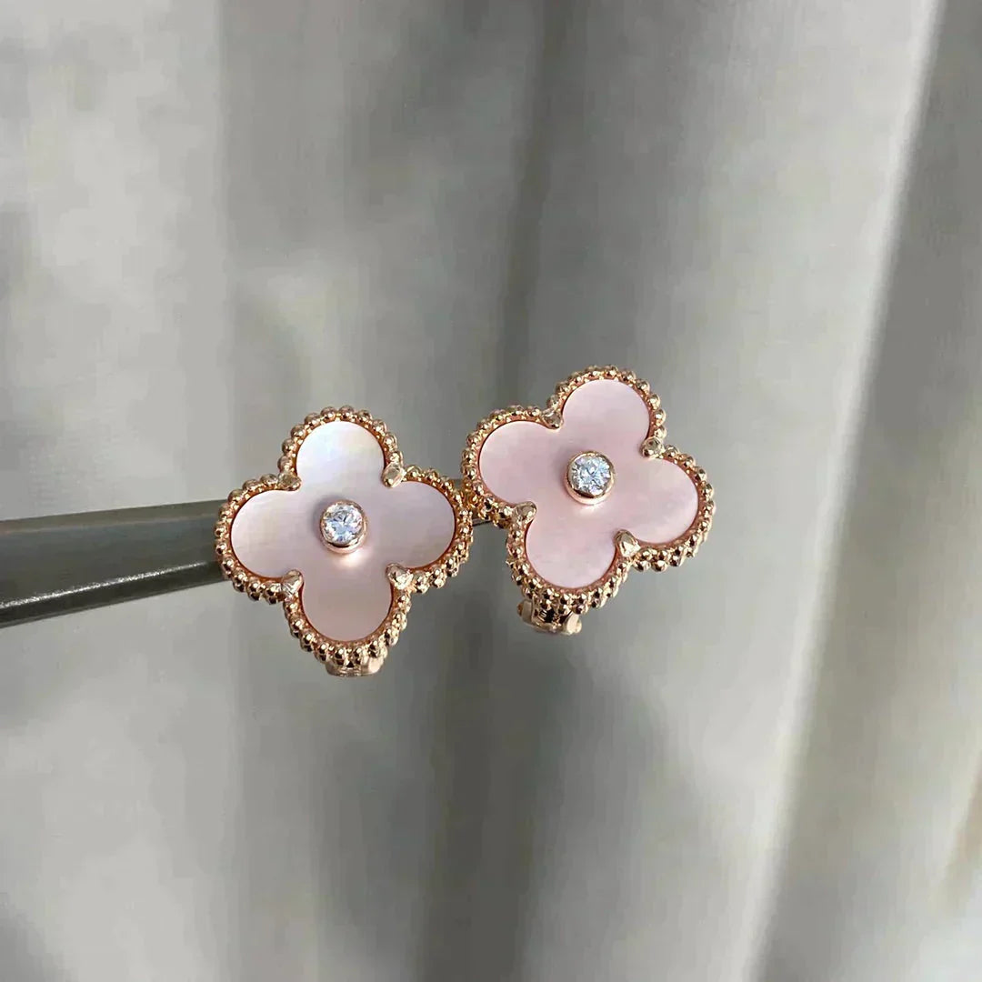 [LUXE] CLOVER MEDIUM 1 MOTIFS  PINK MOP DIAMOND EARRINGS