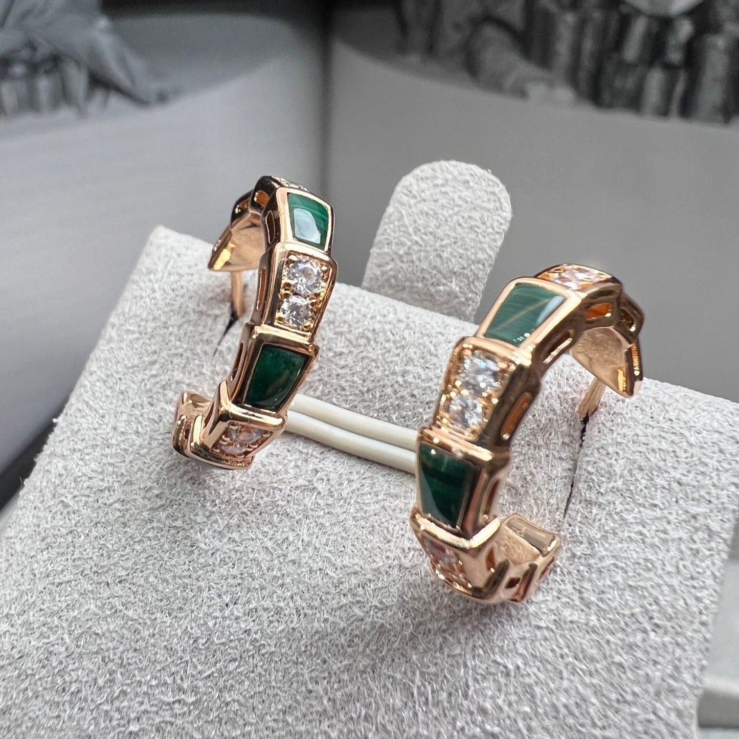 [LUXE]SERPENTI MALACHITE PINK GOLD EARRINGS