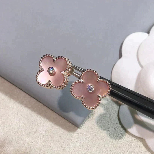 [LUXE] CLOVER MEDIUM 1 MOTIFS  PINK MOP DIAMOND EARRINGS