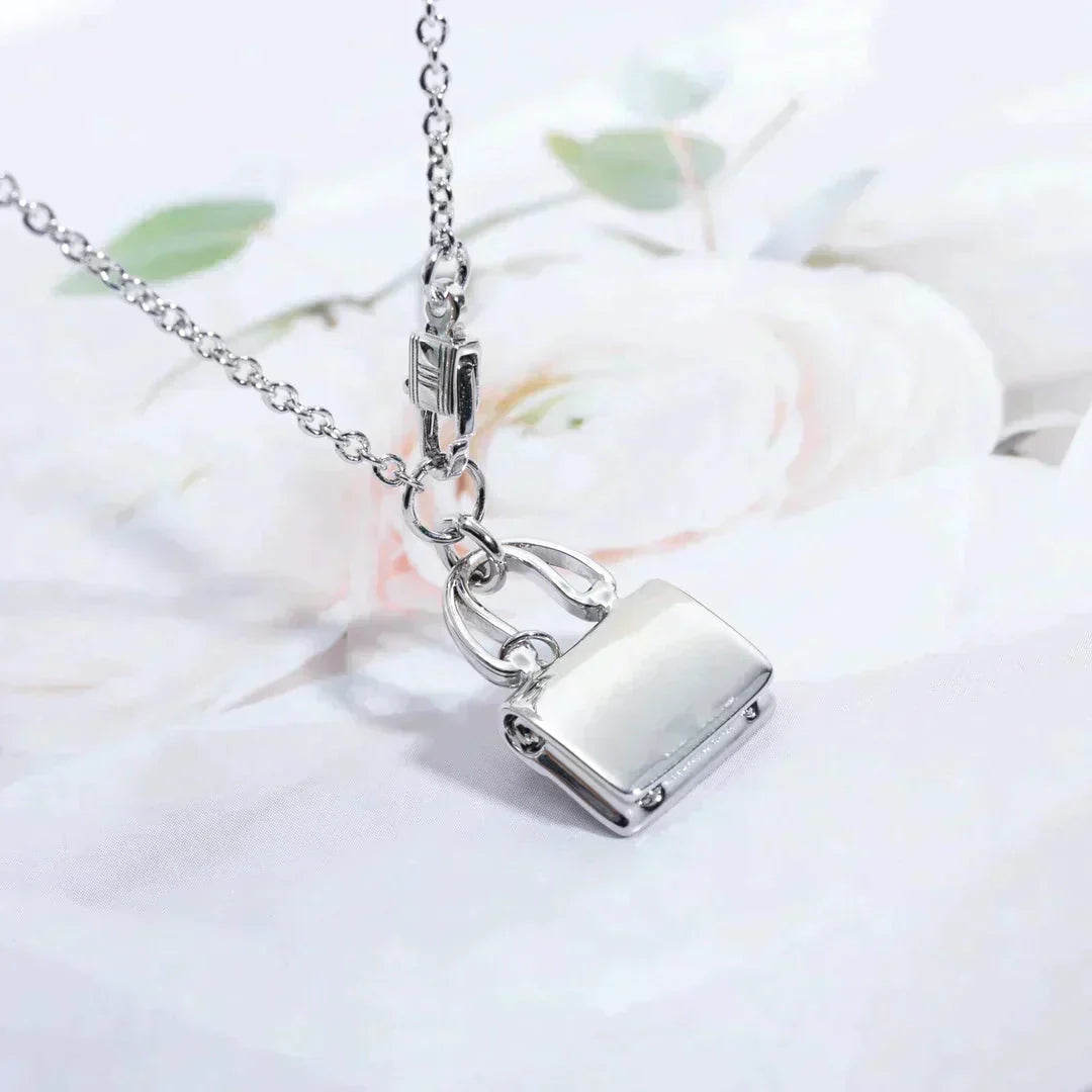 [LUXE]AMULETTE PEDANT SILVER NECKLACE