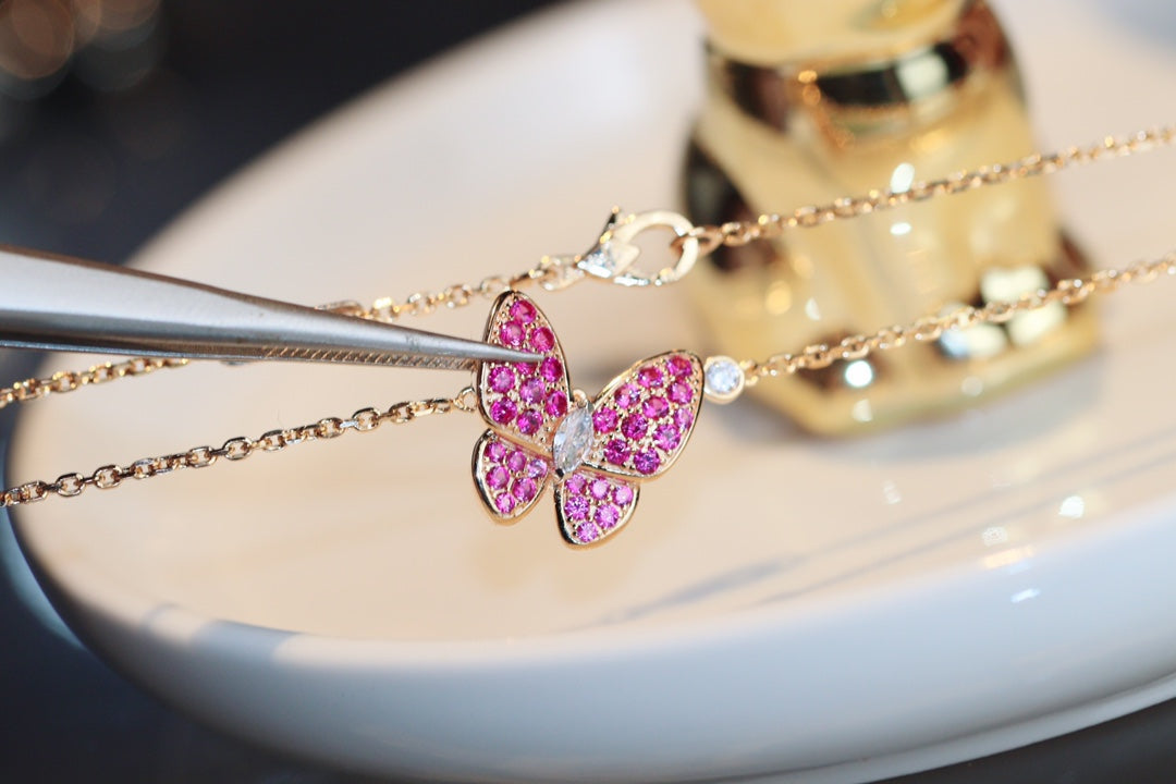 [LUXE] BUTTERFLY RED DIAMOND ROSE GOLD NECKLACE