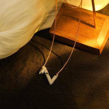 [LUXE]VOLT SILVER DIAMOND PEDANT NECKLACE