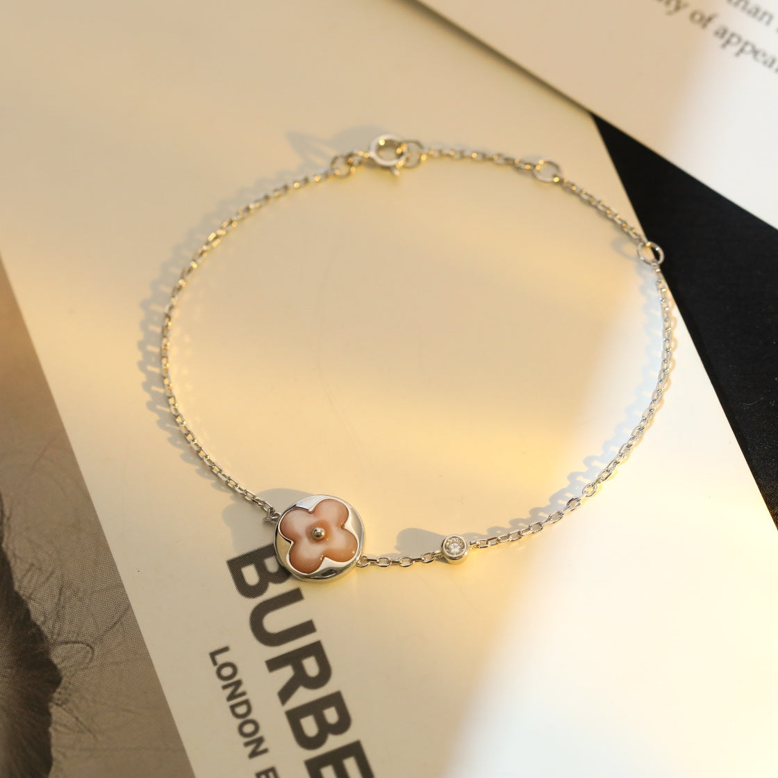 [LUXE]SUN MOTIF PINK MOP SILVER BRACELET