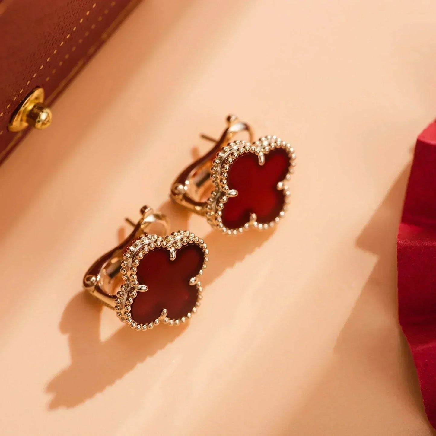 [LUXE] CLOVER MEDIUM 1 MOTIFS CARNELIAN  EARRINGS