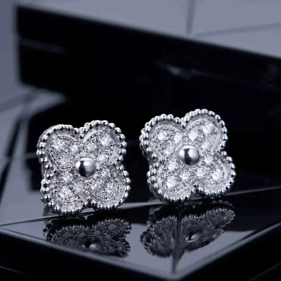 [LUXE] CLOVER 1 MOTIFS DIAMOND STUD EARRINGS SILVER