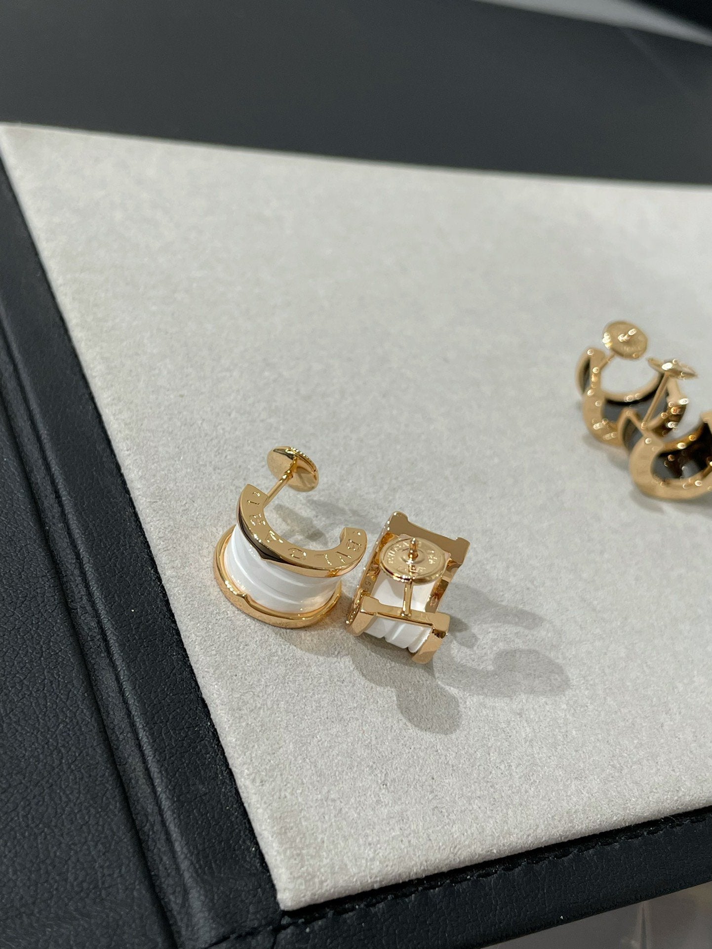 [LUXE]ZERO 1 PINK GOLD CERAMIC EARRINGS