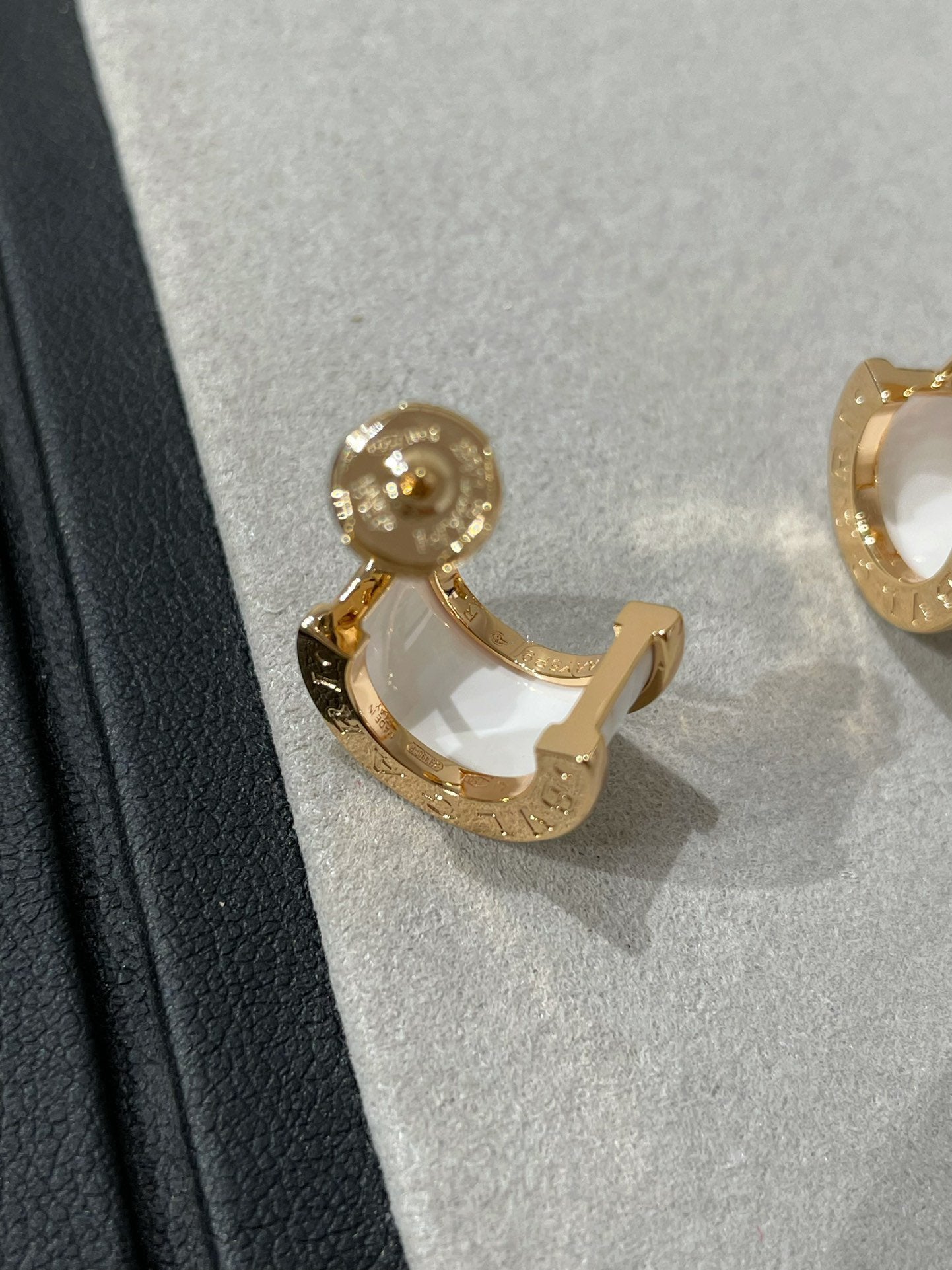 [LUXE]ZERO 1 PINK GOLD CERAMIC EARRINGS