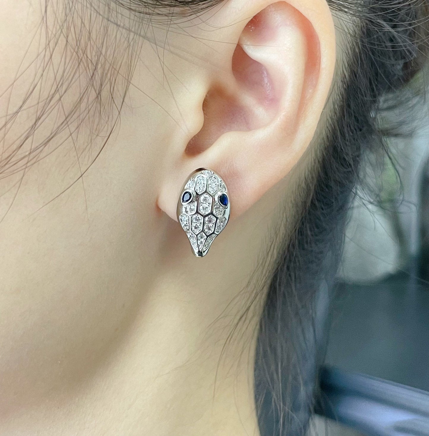 [LUXE]SERPENT DIAMOND STUD EARRINGS