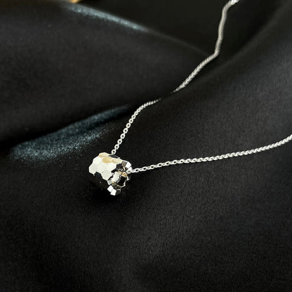 [LUXE]BEE MINI NECKLACE