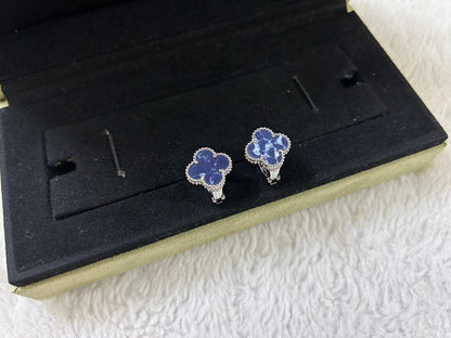 [LUXE] CLOVER PIETERSITE MEDIUM STUD EARRINGS