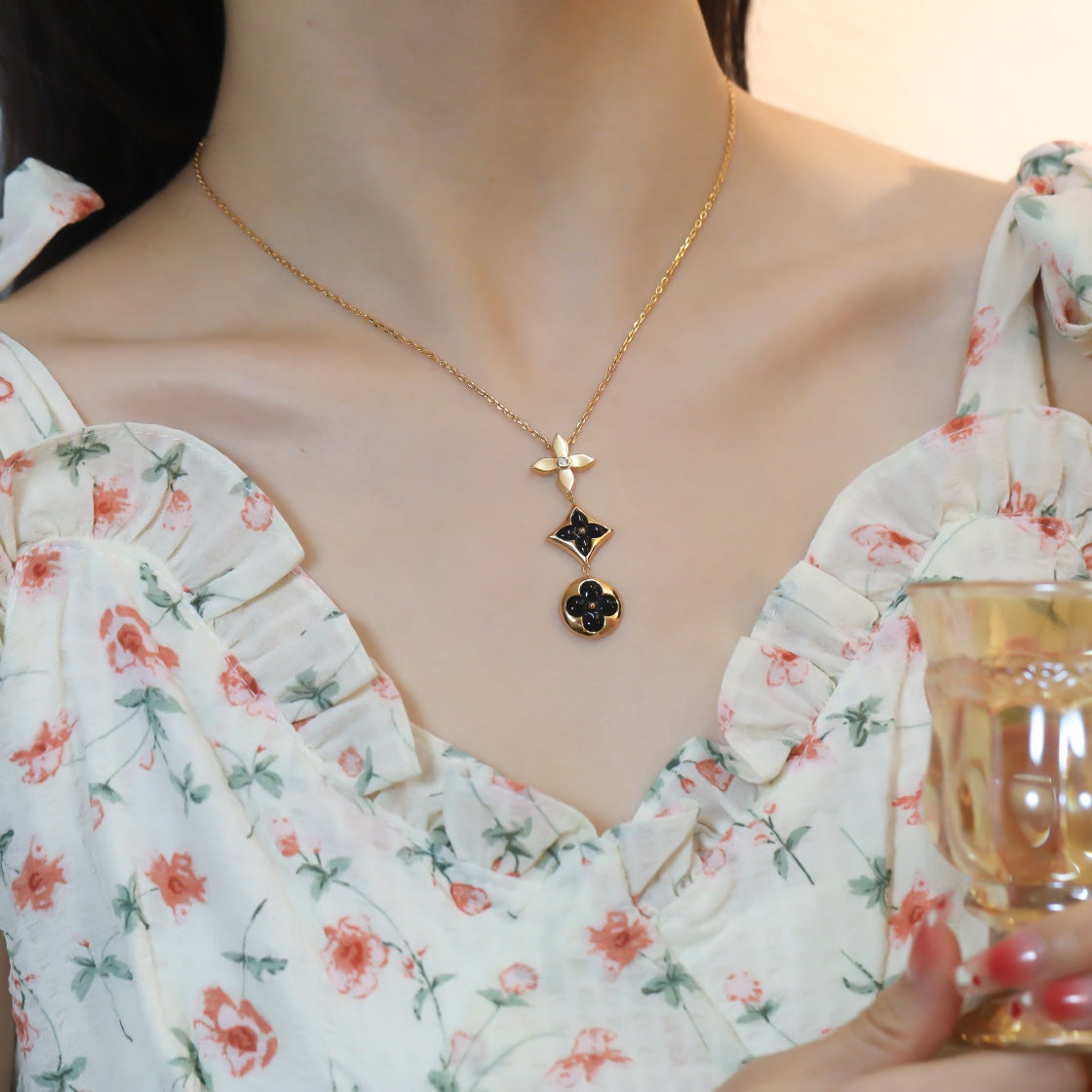 [LUXE]STAR AND SUN ONYX PINK GOLD NECKLACE