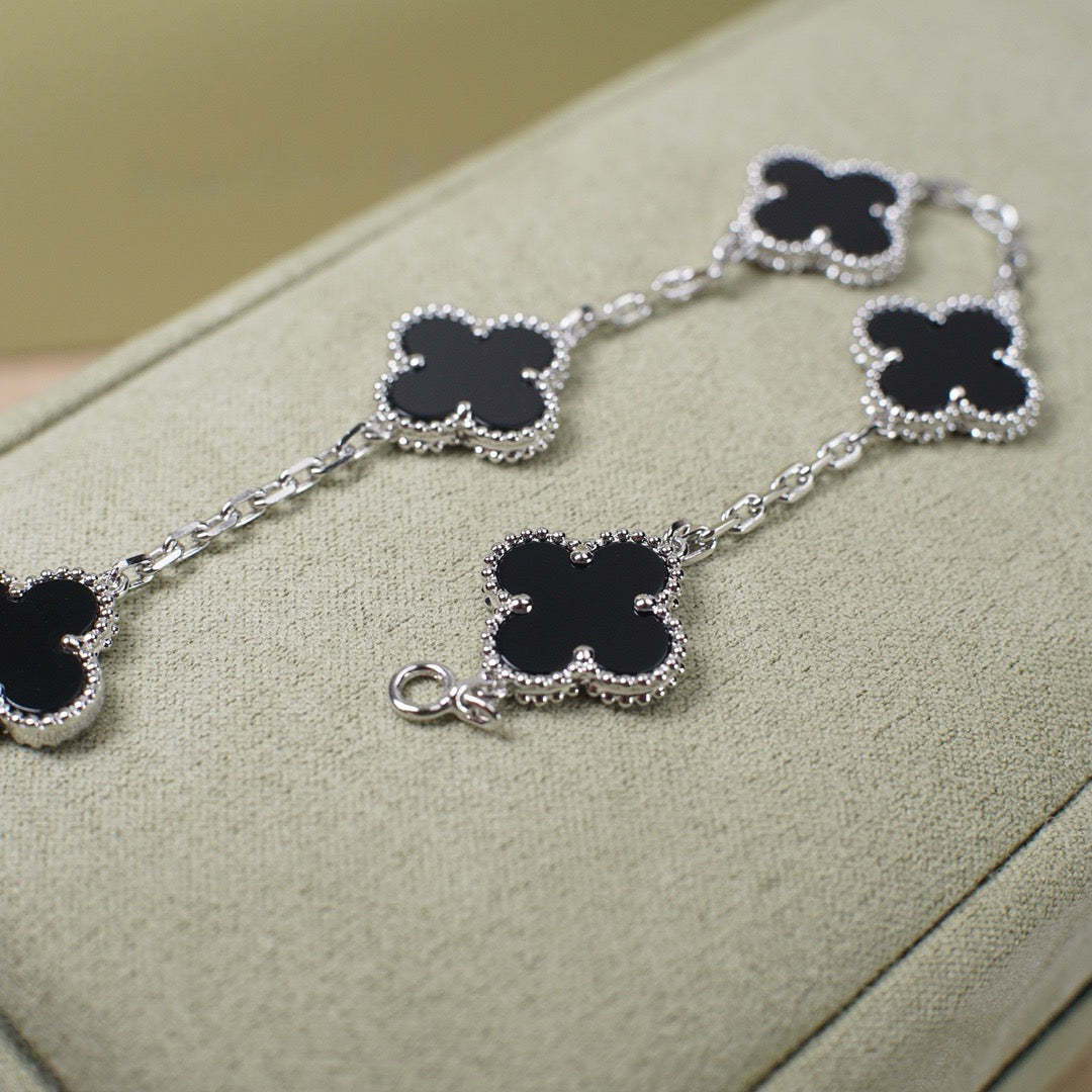 [LUXE] CLOVER 5 MOTIF ONYXS  BRACELET SILVER