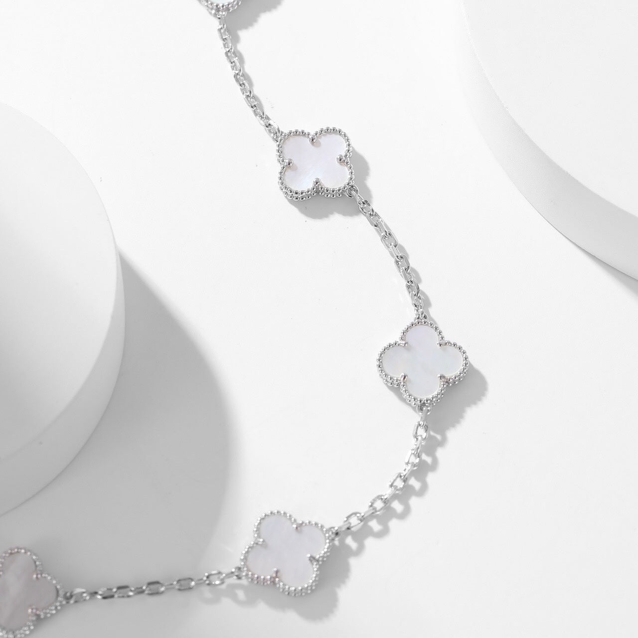 [LUXE] CLOVER 10 MOTIFS WHITE MOTHER OF PEARL NECKLACE