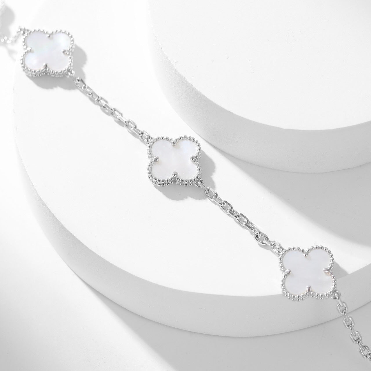 [LUXE] CLOVER 10 MOTIFS WHITE MOTHER OF PEARL NECKLACE