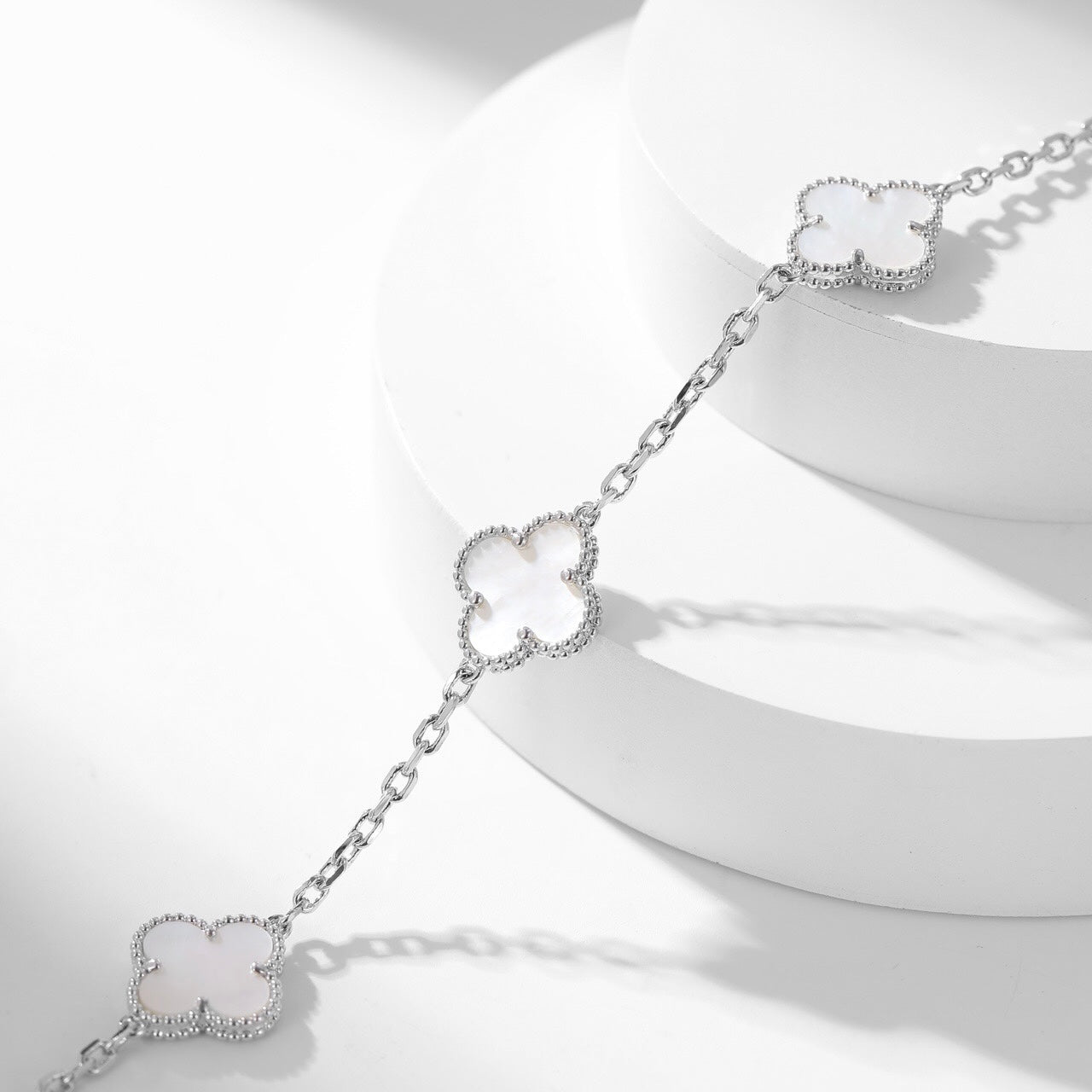 [LUXE] CLOVER 10 MOTIFS WHITE MOTHER OF PEARL NECKLACE