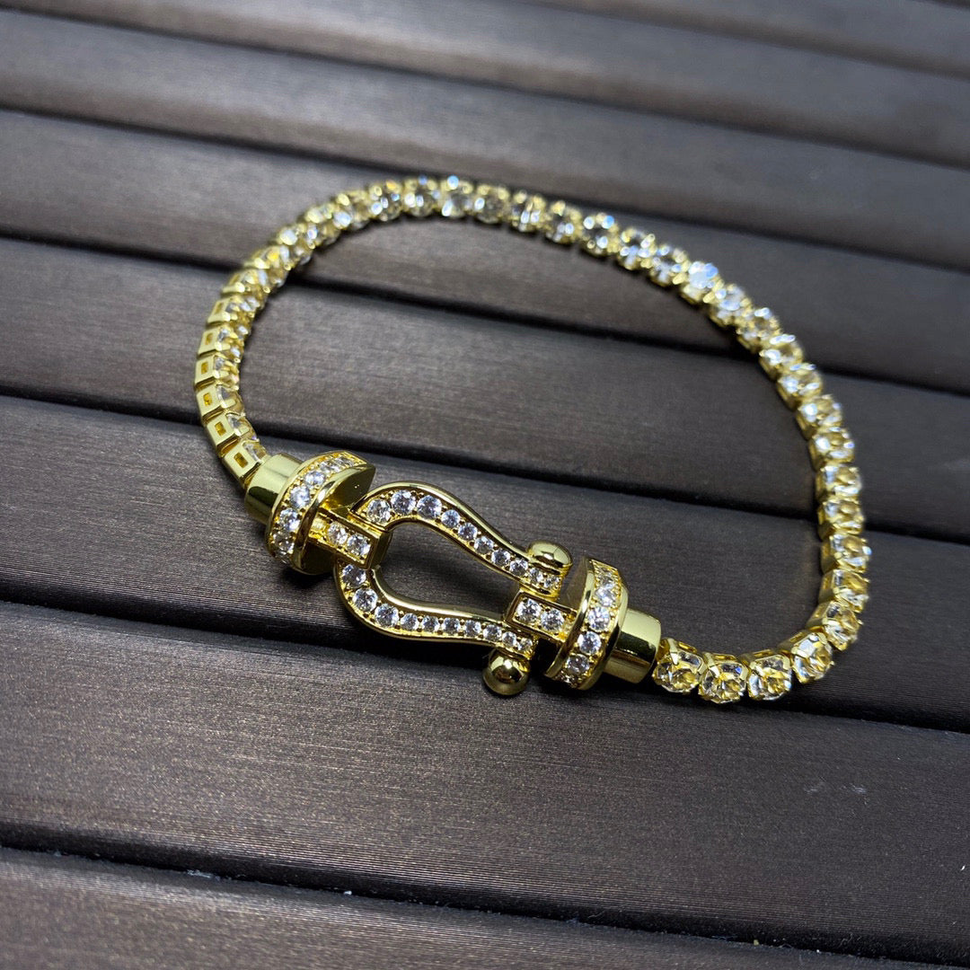 [LUXE]FORCE  LARGE HORSESHOE FULL DIAMOND TENNIS BRACELET