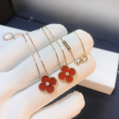 [LUXE] CLOVER 15MM DIAMOND CARNELIAN NECKLACE