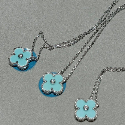 [LUXE] CLOVER 1 DIAMOND LIGHT BLUE SILVER NECKLACE