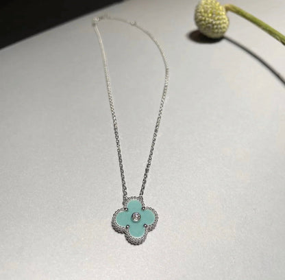 [LUXE] CLOVER 1 DIAMOND LIGHT BLUE SILVER NECKLACE