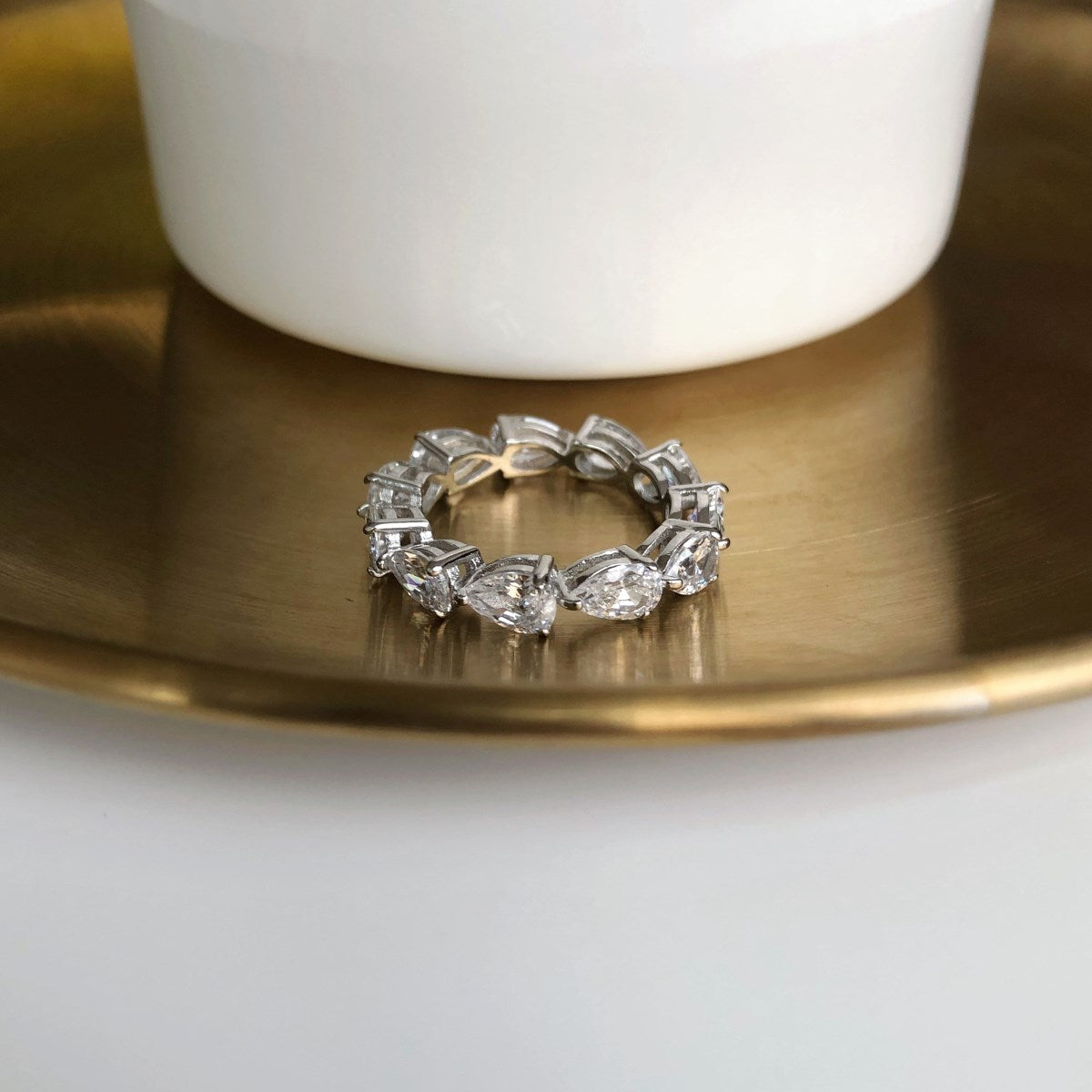 [LUXE]Exquisite Pear Cut Tennis Ring