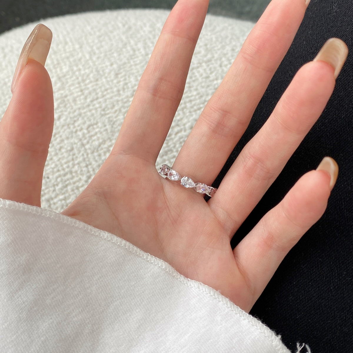 [LUXE]Exquisite Pear Cut Tennis Ring