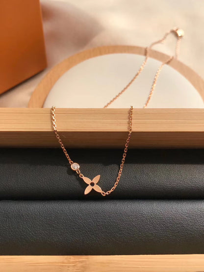 [LUXE]BLOSSOM PENDANT PINK GOLD AND DIAMOND