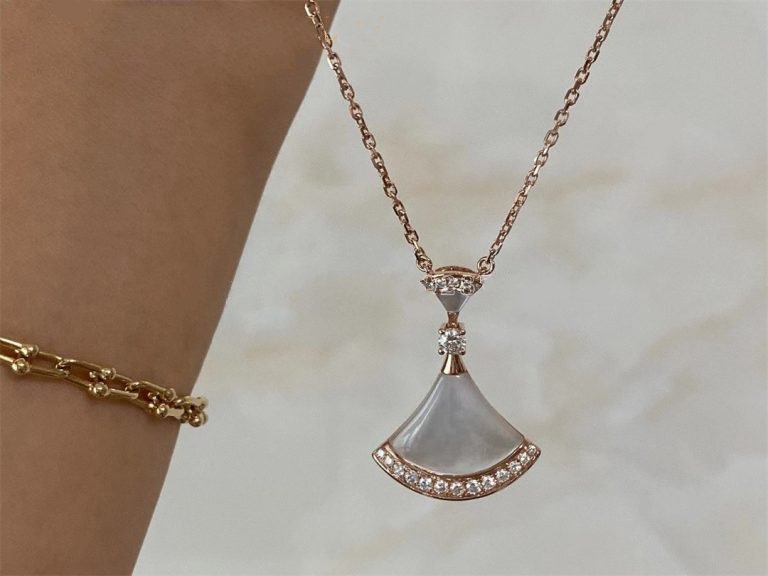 [LUXE]DREAM NECKLACE MOP PINK GOLD DIAMOND