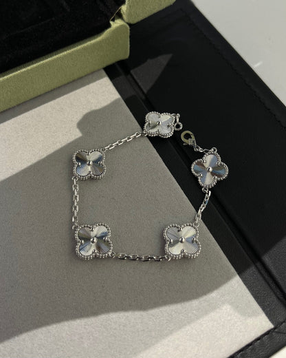 [LUXE] CLOVER SILVER 5 MOTIFS BRACELET